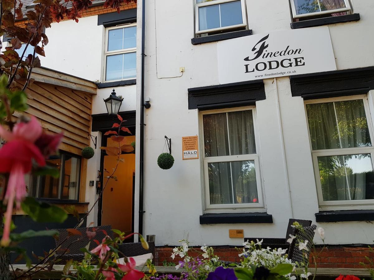 Finedon Lodge ウェリングボロー エクステリア 写真